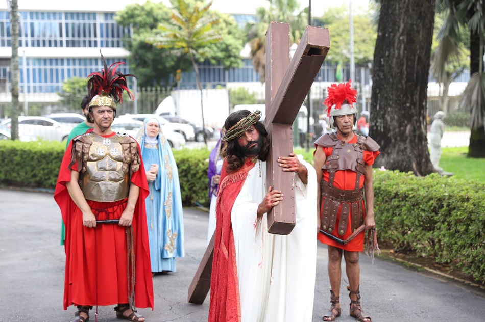 Encenação Paixão de Cristo   Foto Leo Bicalho Secult