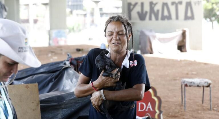 foto cachorro rua