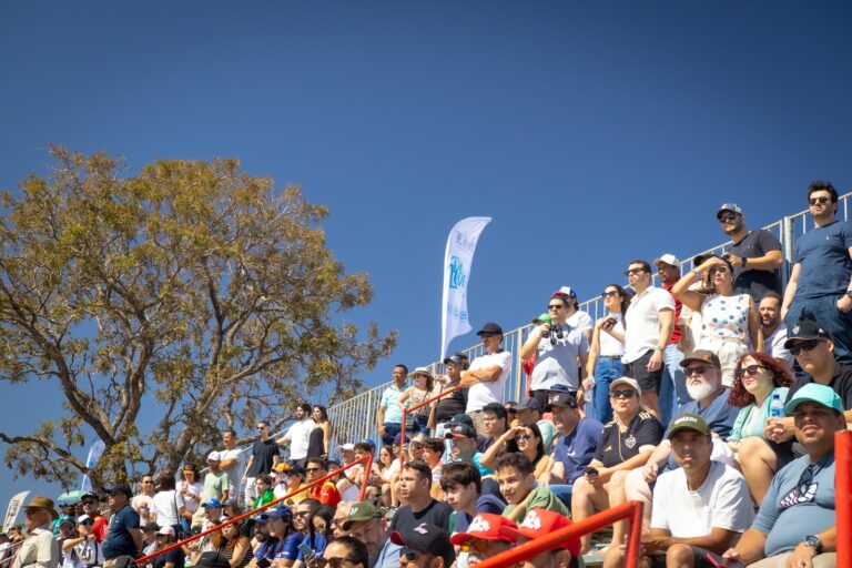 d35f2b56 4b2f 43bc b679 1ee493490de7