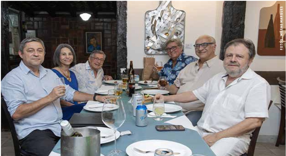 vb ed297 novembro 25b capa uma casa e muitos contos