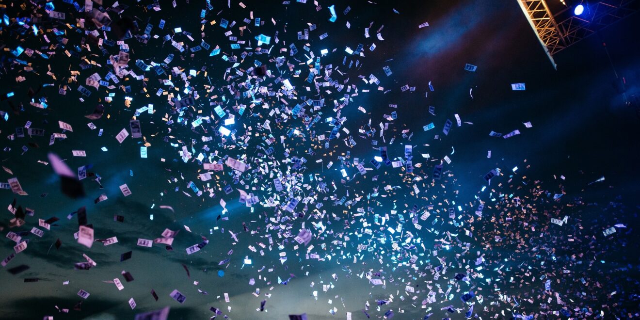 confetti 2571539 1920