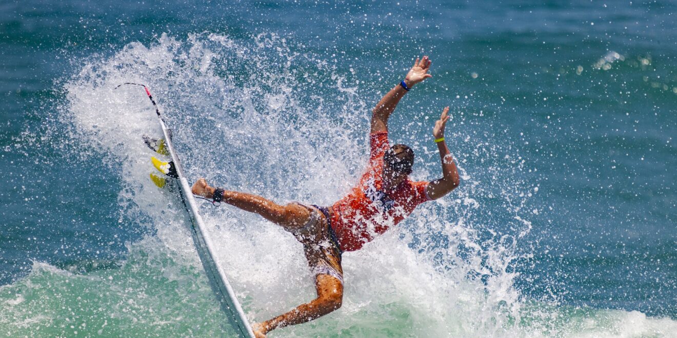 3 SURF EM MARESIAS Foto Marcos Bonello