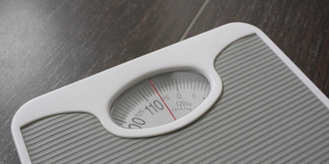 joa70 weighing scale 7053082 1920