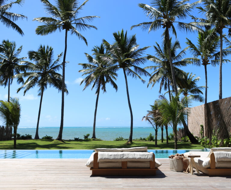 O hotel é um verdadeiro refúgio na beira mar da Praia do Patacho Crédito Marco Antônio