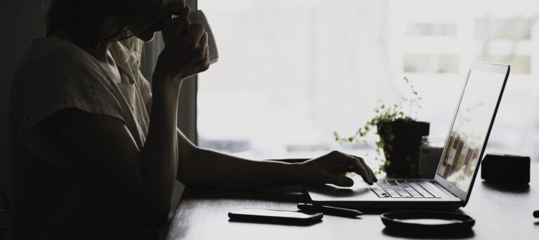 stocksnap laptop 2557571 1920