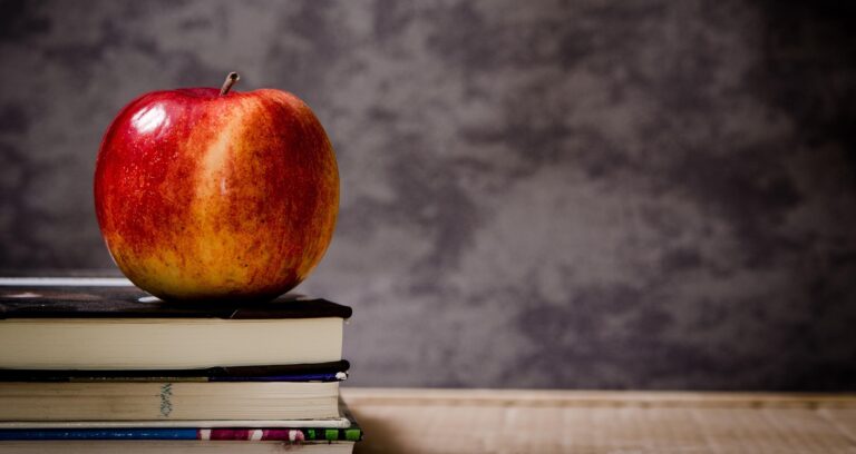 jarmoluk apple 256263 1920