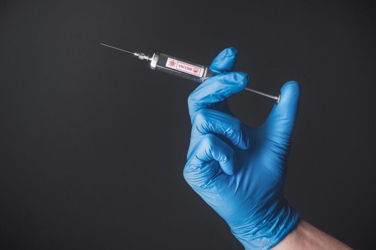 ghinzo vaccination 6933954 1920 (3)