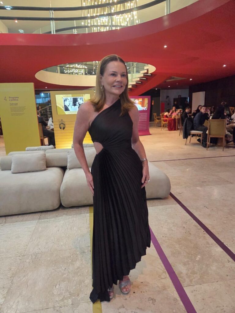 Ana Helena Malheiros  2