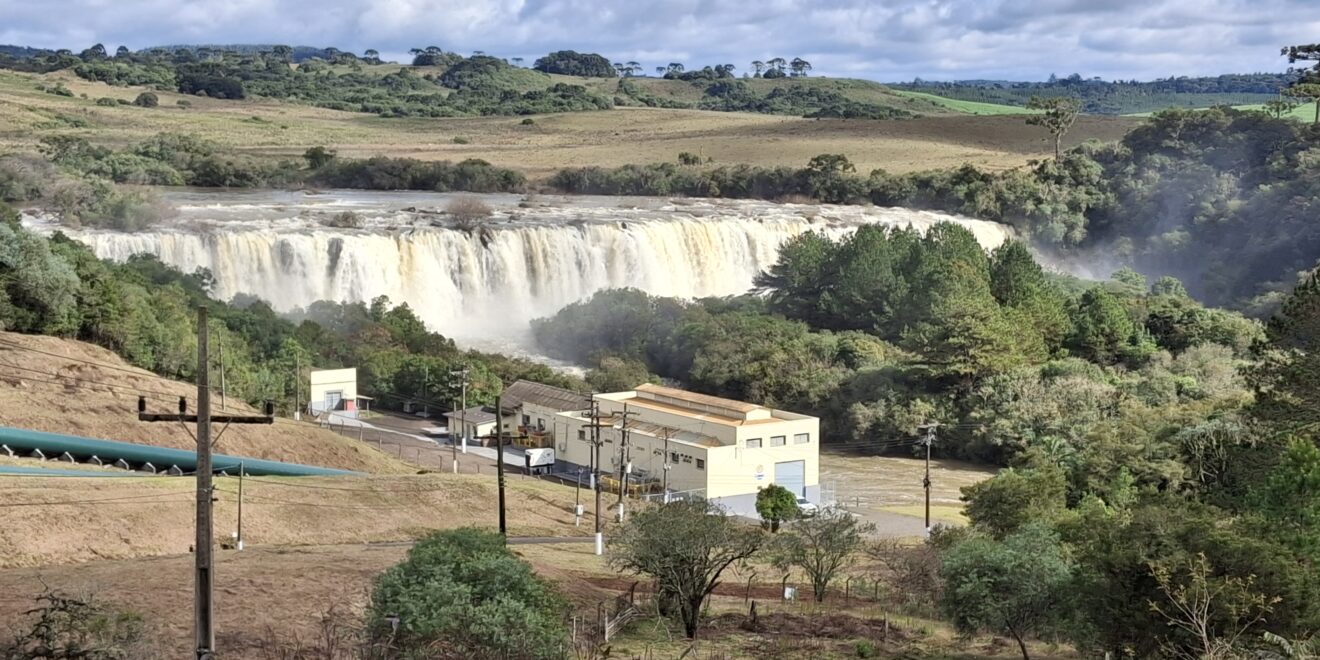 Queda d'água   forte potencial turístico