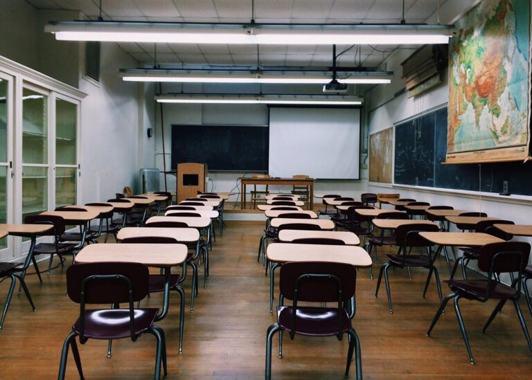 wokandapix classroom 2093743 1920 (2)