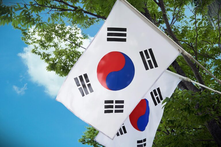 big heart korean flag 2639315 1920
