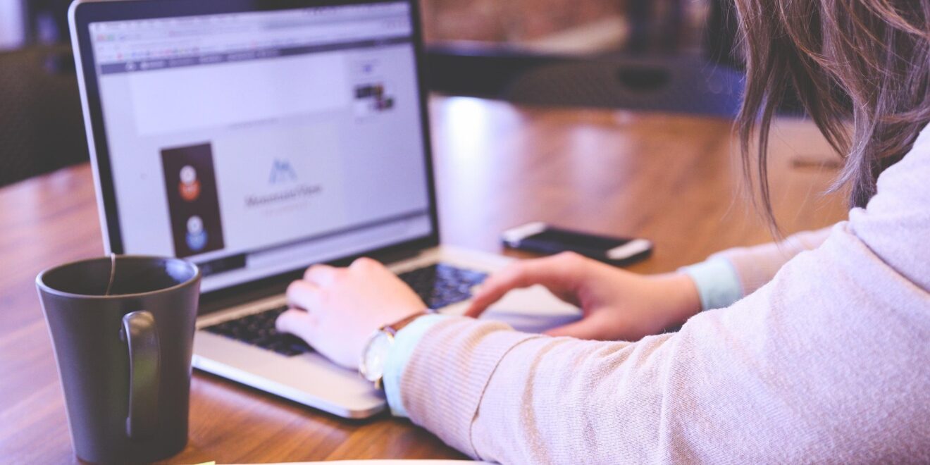 startupstockphotos student 849822 1920