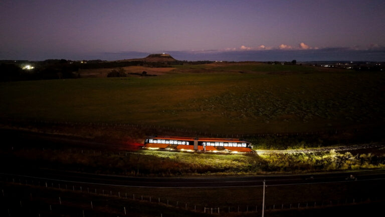 Trem do Pampa anoitecer   credito Daniel Badra